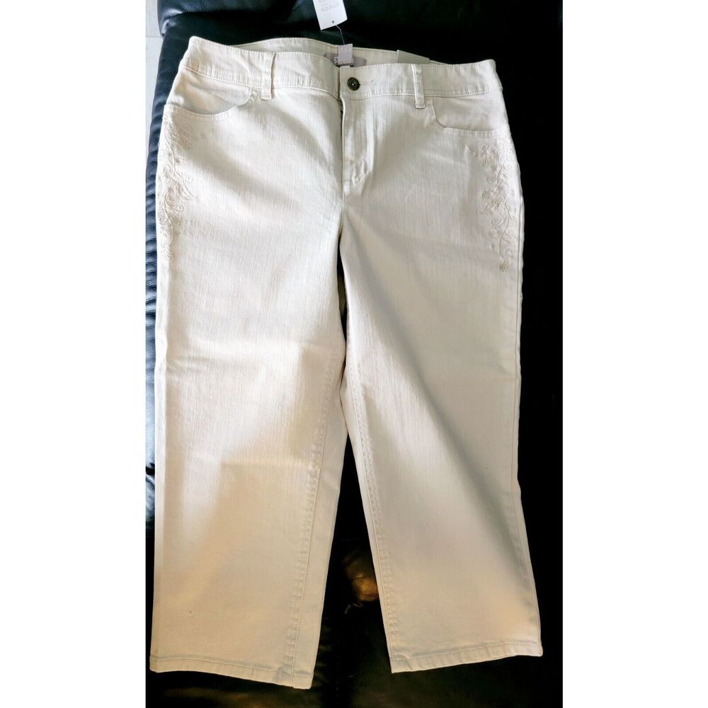 Chico's 1 Crop Pants Tan Tonal Floral Scroll Embroidery Khaki Size 8-10 NWT